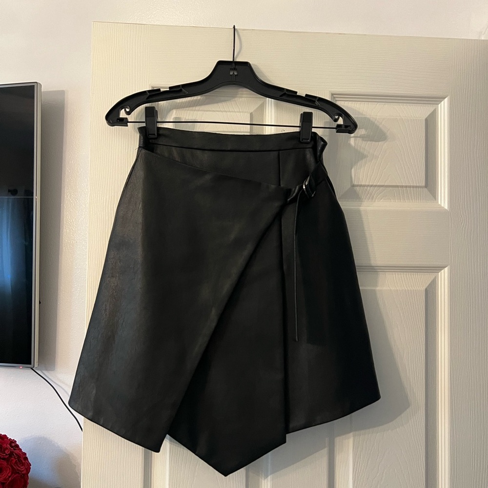 BCBGMaxAzria Black Asymmetrical Skirt